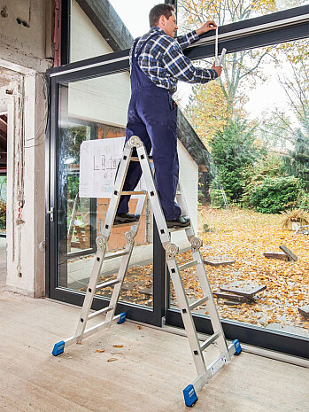 KRAUSE Stabilo uniwersalna drabina przegubowa z platformą 4x3 szczeble